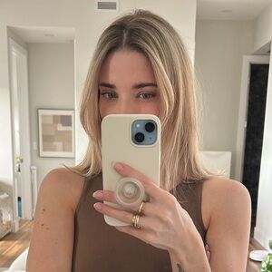 Meet your Posher, Jillian